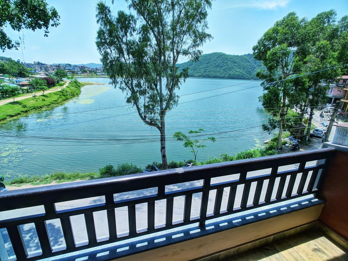 Hotel Forest Lake Backpackers' Hostel Pokhara Exterior photo